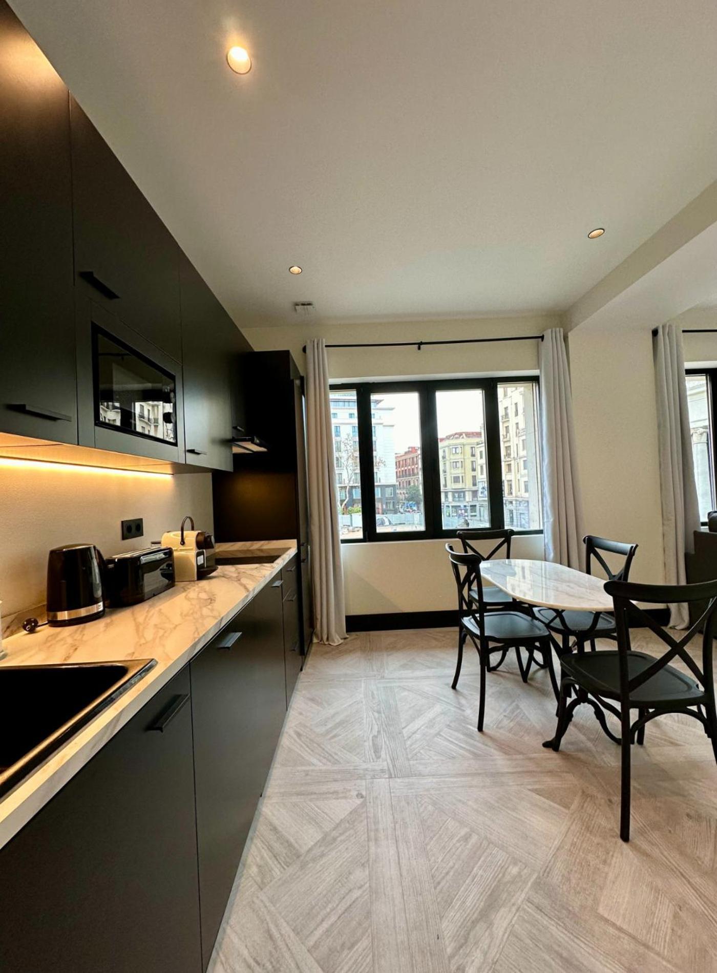 Chic Apt Para 4Pax En Plaza Del Carmen-Gran Via E2 Мадрид Екстериор снимка